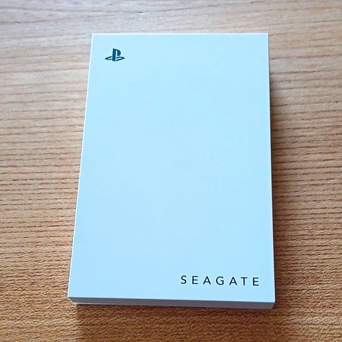 Seagate 2tb white external - seagate,